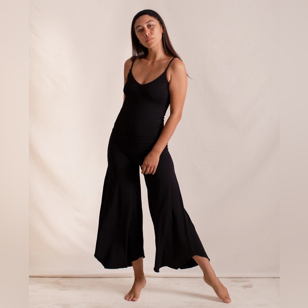 Indigo Luna Layla Flares in Black size Medium